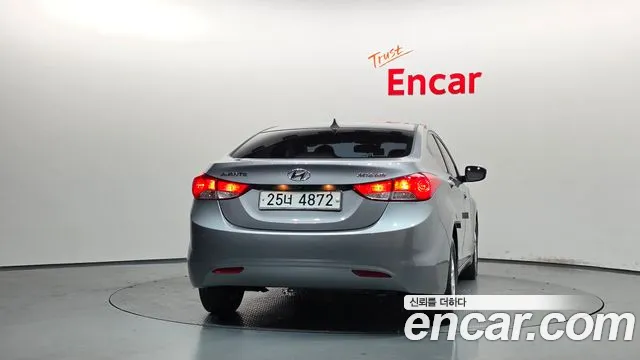 Hyundai Avante 2011 thumb 4