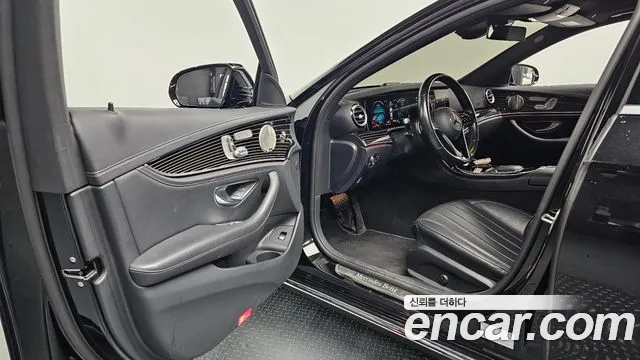 Mercedes-Benz E-Класс 2021 thumb 9