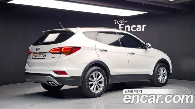 Hyundai Santa Fe 2015 thumb 2