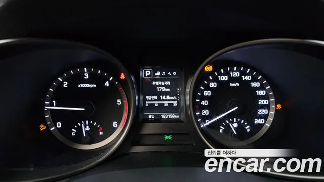 Hyundai Santa Fe 2015 thumb 8