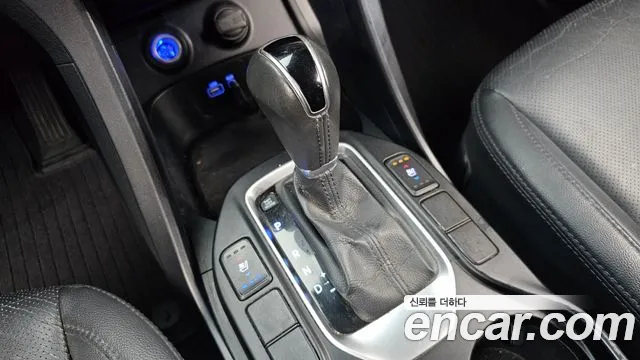 Hyundai Santa Fe 2015 thumb 9