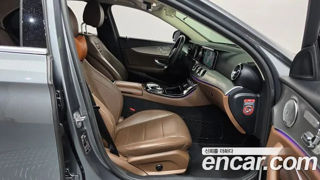 Mercedes-Benz E-Класс 2016 thumb 11