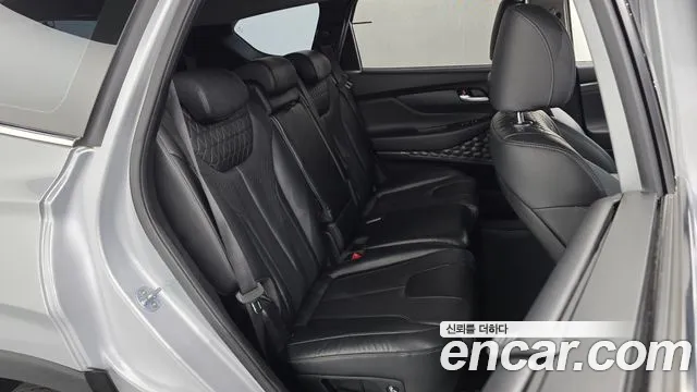 Hyundai Santa Fe 2018 thumb 10