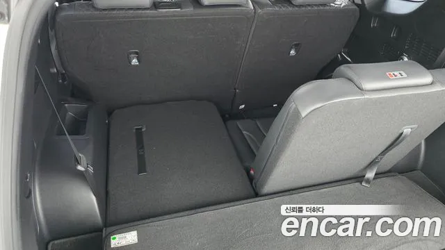 Hyundai Santa Fe 2018 thumb 12