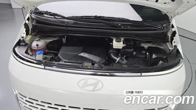 Hyundai Staria 2025 thumb 6
