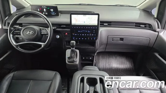 Hyundai Staria 2025 thumb 7