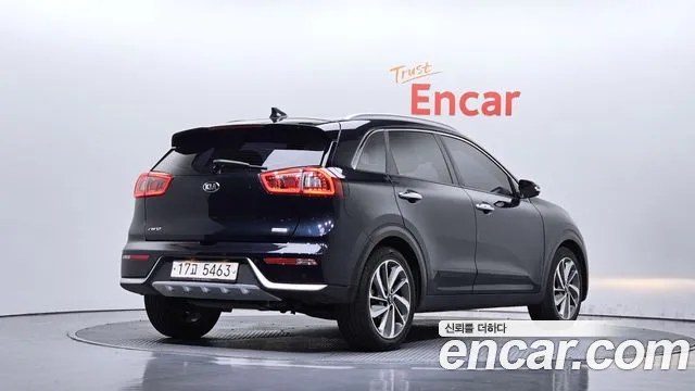 Kia Niro 2017 thumb 2