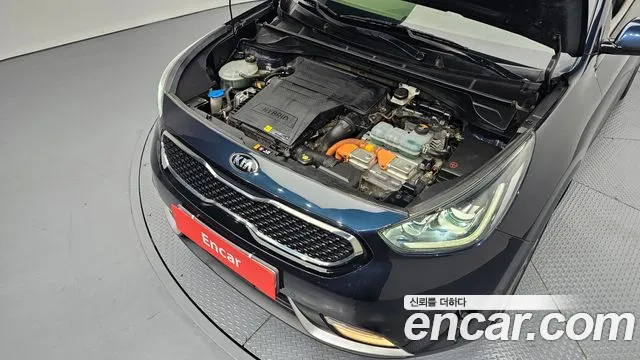 Kia Niro 2017 thumb 6