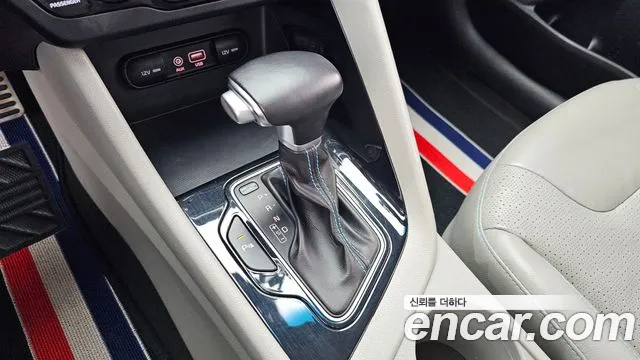 Kia Niro 2017 thumb 9