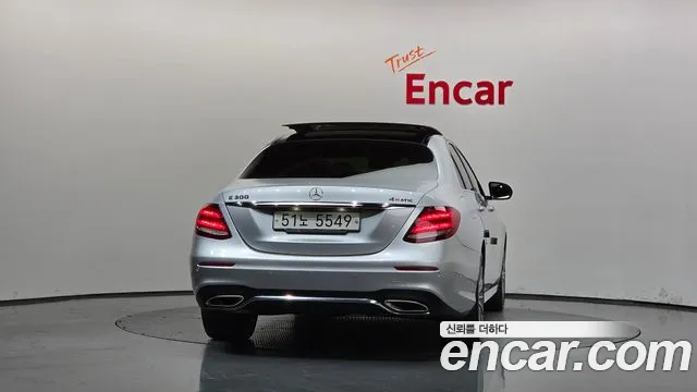 Mercedes-Benz E-Класс 2017 thumb 4