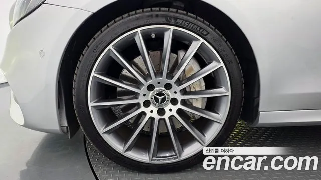 Mercedes-Benz E-Класс 2017 thumb 5
