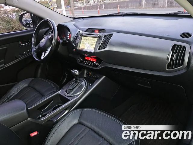 Kia Sportage 2013 thumb 10