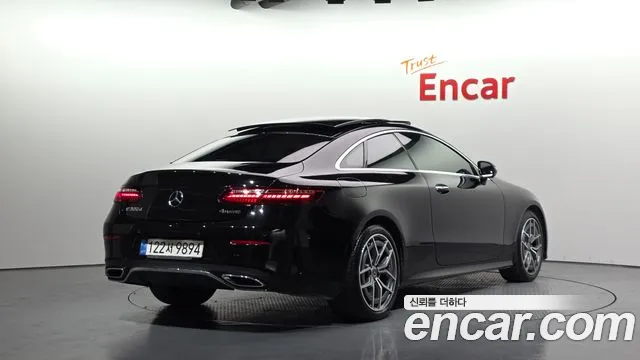 Mercedes-Benz E-Класс 2022 thumb 2