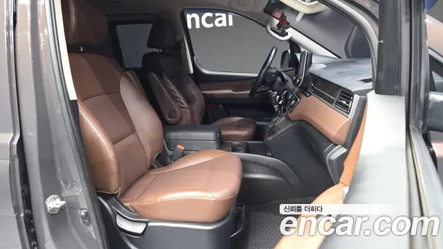 Hyundai Starex 2019 thumb 11