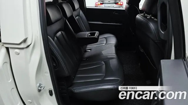 KG_Mobility_Ssangyong Rexton 2022 thumb 10
