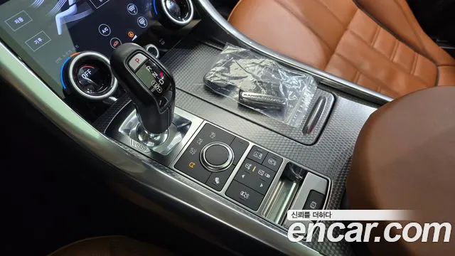 Land Rover Range Rover Sport 2017 thumb 9