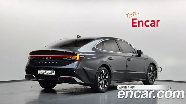 Hyundai Sonata 2023 thumb 2