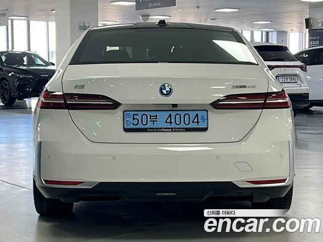 BMW i5 2024 thumb 4