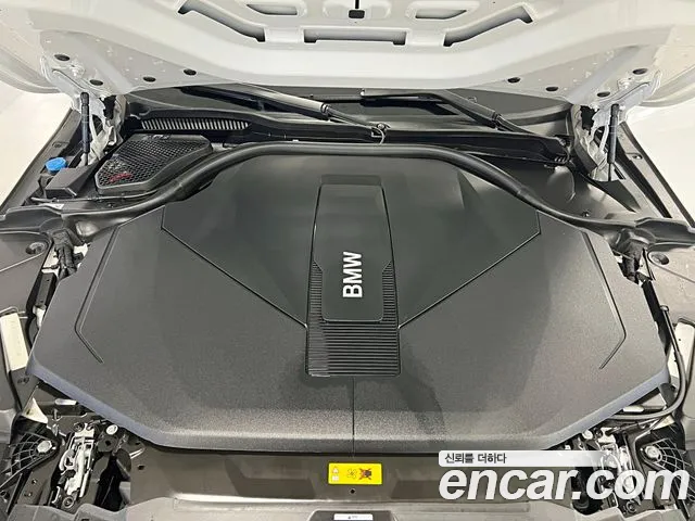 BMW i5 2024 thumb 6