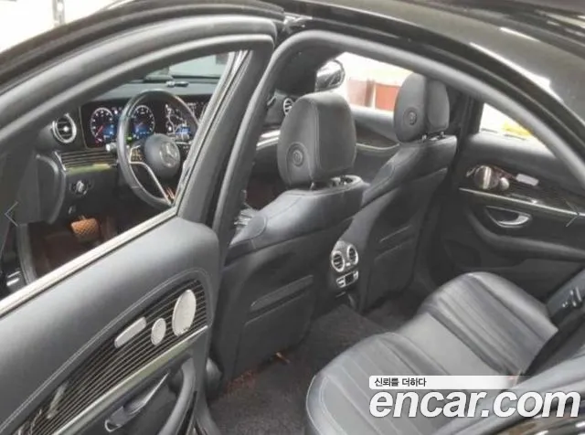 Mercedes-Benz E-Класс 2021 thumb 10