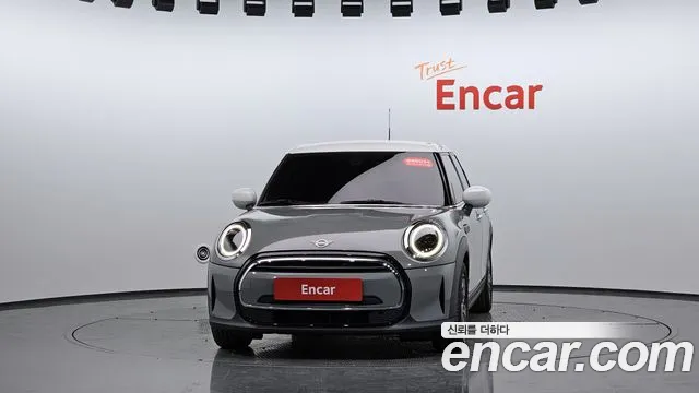 MINI Hatch 2022 thumb 2