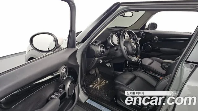 MINI Hatch 2022 thumb 9