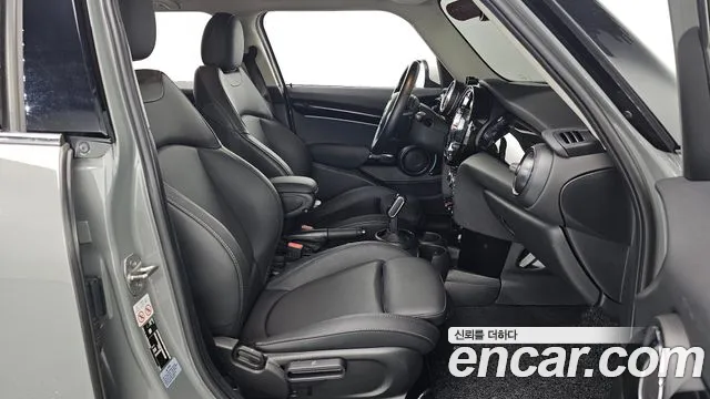 MINI Hatch 2022 thumb 10