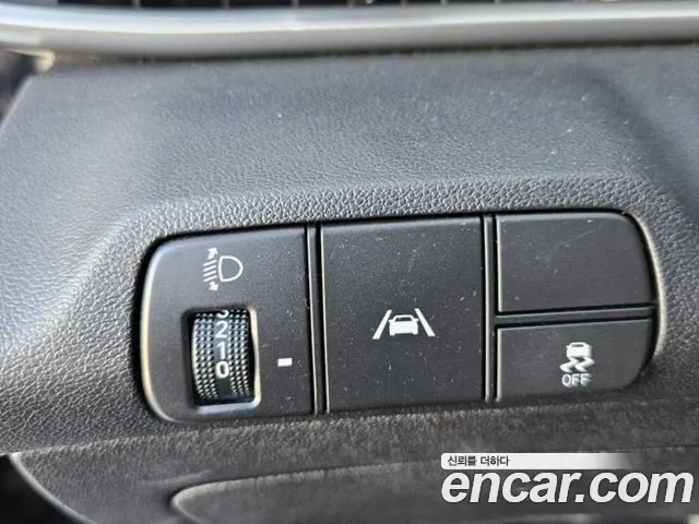 Hyundai Avante 2021 thumb 10