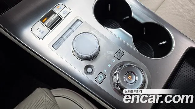 Genesis GV70 2024 thumb 9