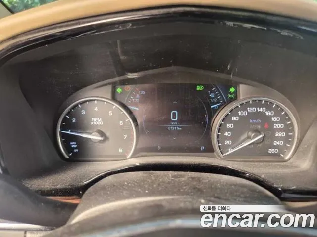 Cadillac XT5 2019 thumb 3