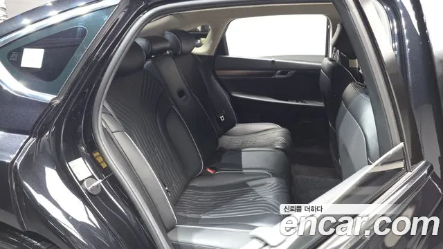 Genesis G80 2020 thumb 10