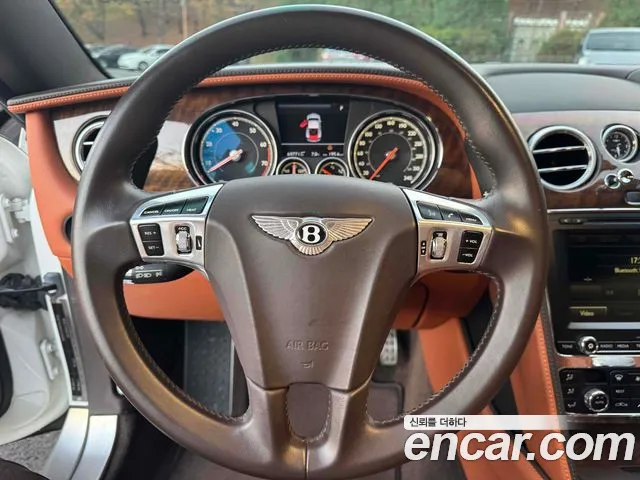 Bentley Continental 2016 thumb 6