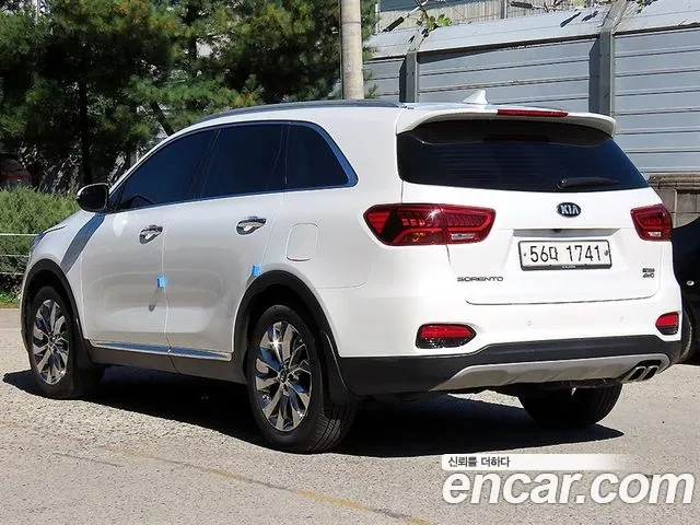 Kia Sorento 2018 thumb 2