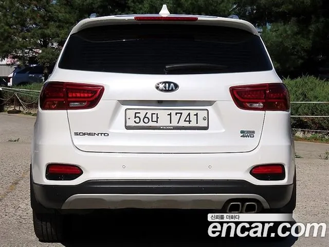 Kia Sorento 2018 thumb 4