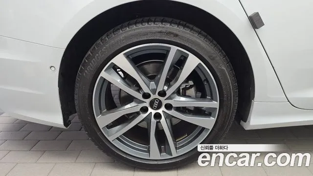 Audi A6 2021 thumb 5