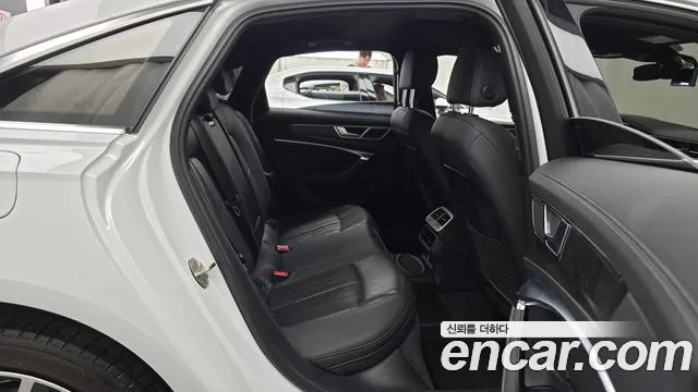 Audi A6 2021 thumb 12