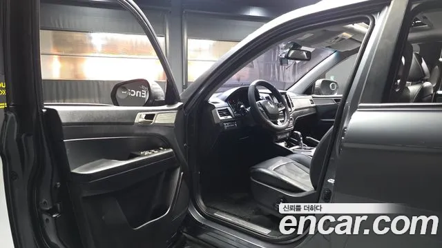 KG_Mobility_Ssangyong Rexton 2018 thumb 10