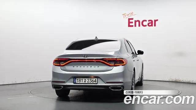 Hyundai Grandeur 2017 thumb 4