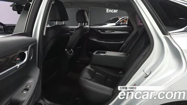 Hyundai Grandeur 2017 thumb 11