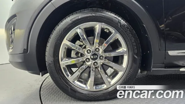 Kia Sorento 2017 thumb 5