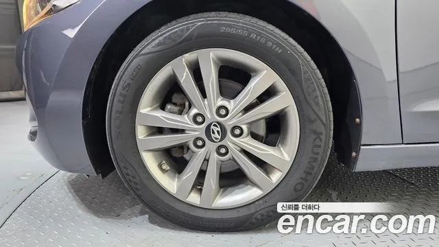 Hyundai Avante 2016 thumb 5