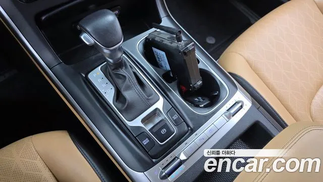 Kia Carnival 2022 thumb 9