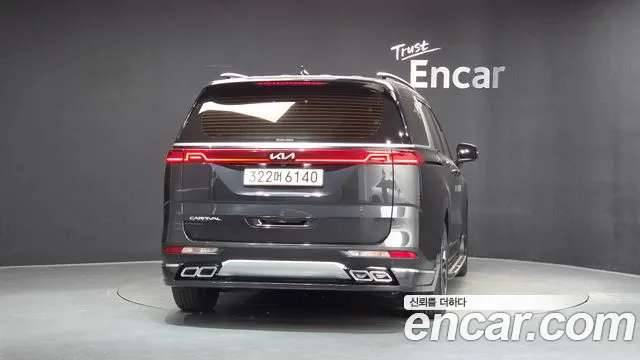 Kia Carnival 2022 thumb 4