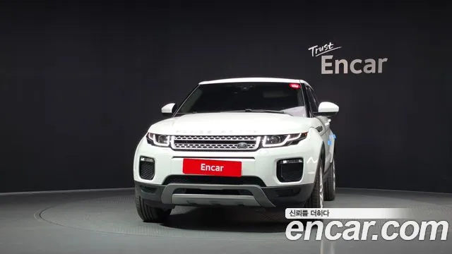 Land Rover Range Rover Evoque 2018 thumb 3