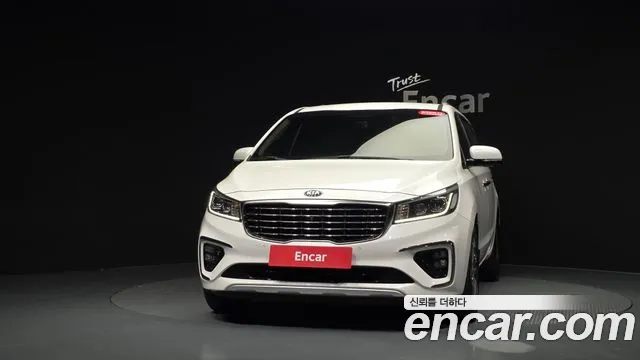 Kia Carnival 2018 thumb 2