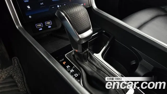 KG_Mobility_Ssangyong Torres 2022 thumb 9