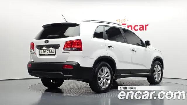 Kia Sorento 2011 thumb 2
