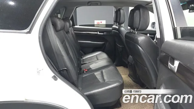 Kia Sorento 2011 thumb 12