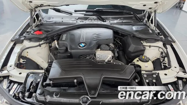 BMW 3-Series 2014 thumb 6