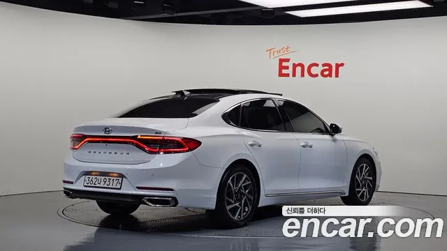 Hyundai Grandeur 2017 thumb 2